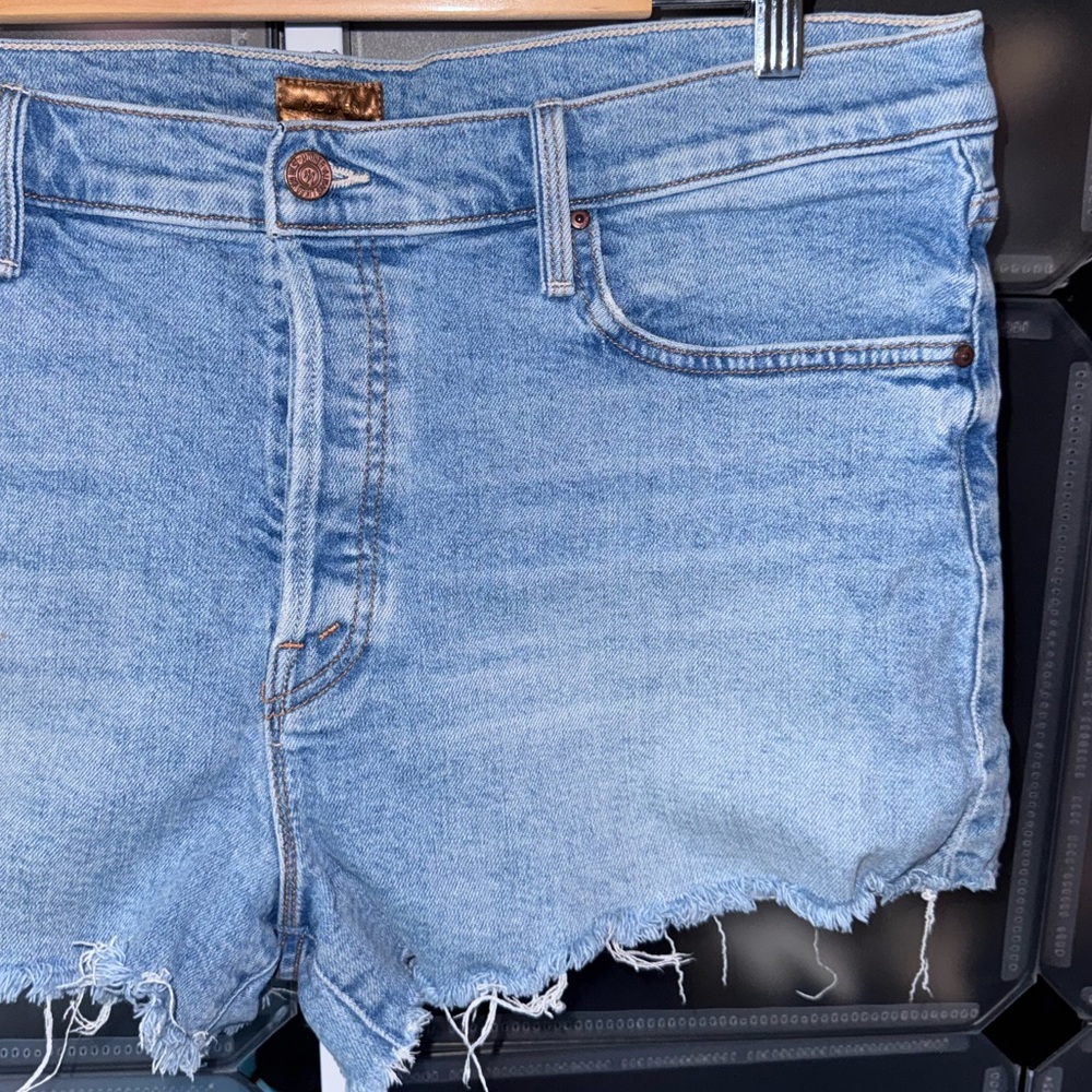 MOTHER The Scrapper Cut Off Fray Short Camera Obscura Denim Shorts Women’s 33 - Picture 4 of 13